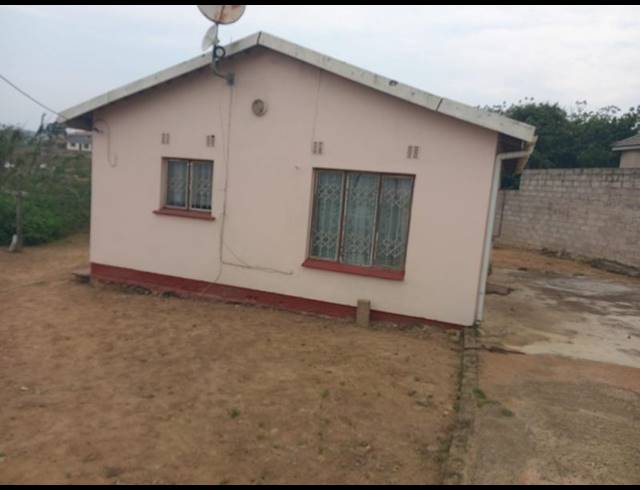 2 BEDROOM HOUSE FOR SALE IN KWAMASHU